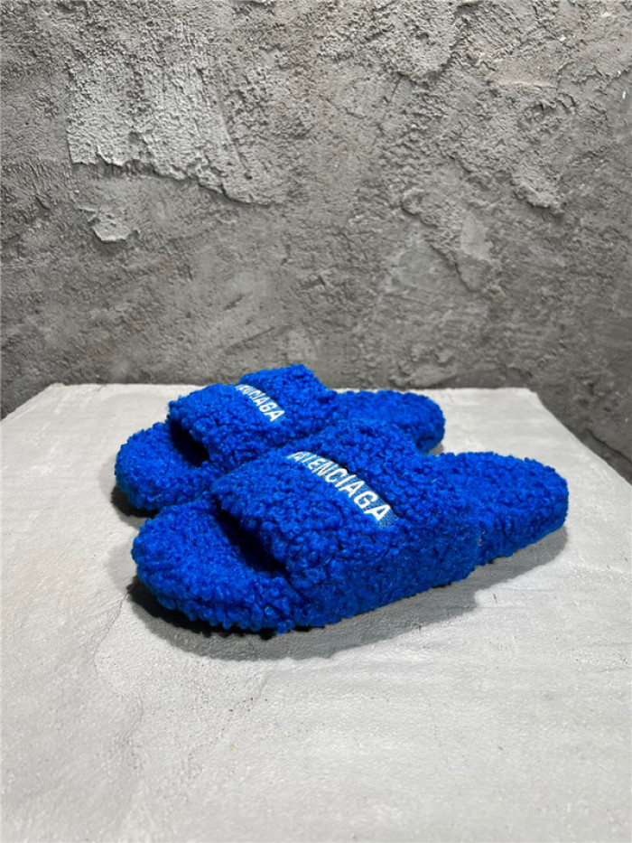 BLEN DESIGNER SLIPPERS