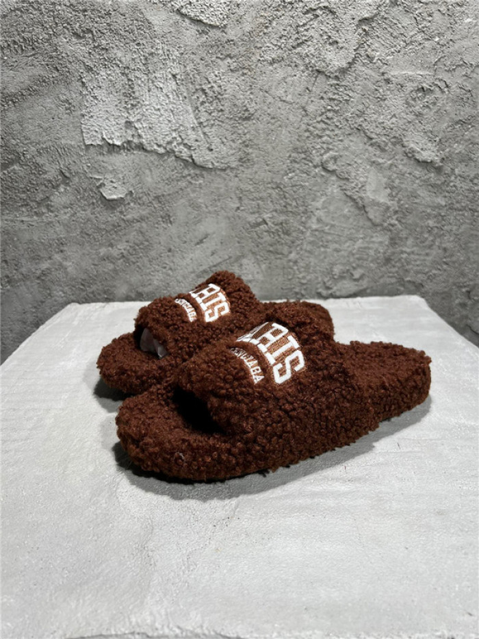 BLEN DESIGNER SLIPPERS