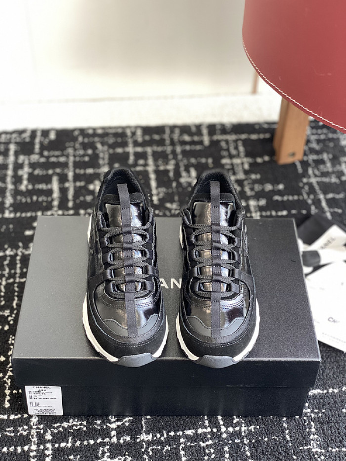 CHANEEL sneaker