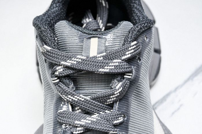 BLEN Phantom Sneaker