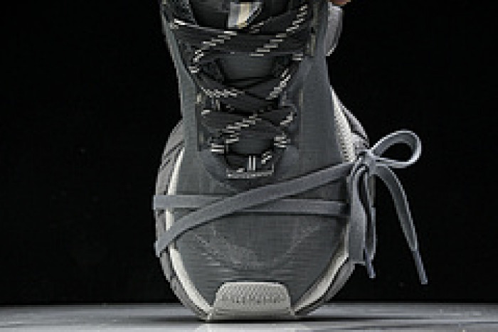 BLEN Phantom Sneaker