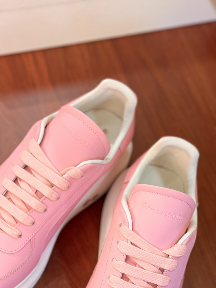 Alexander McQueen sneaker