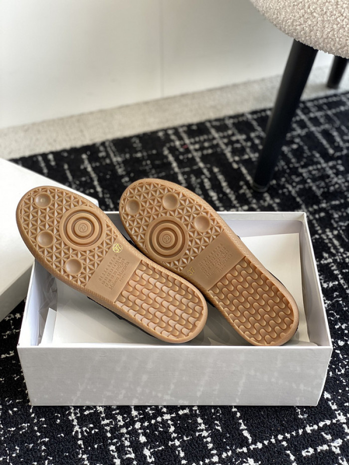 ma*s*n Ma*i*laa shoes