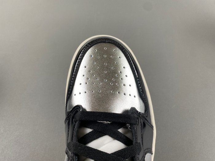 Air Jordan 1 Mid SE “ FZ39380-001