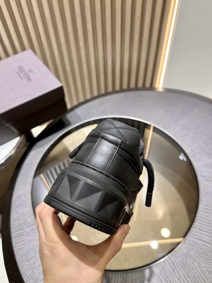 VALEN DESIGNER SNEAKERS