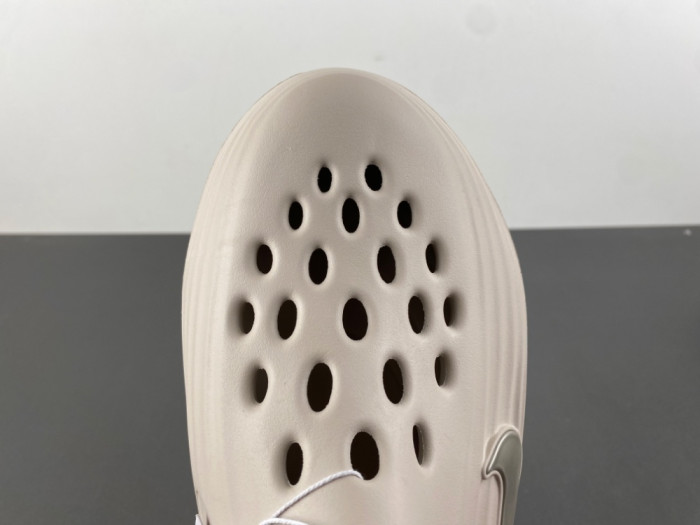 Nike ReactX Rejuven8 HV5060-100